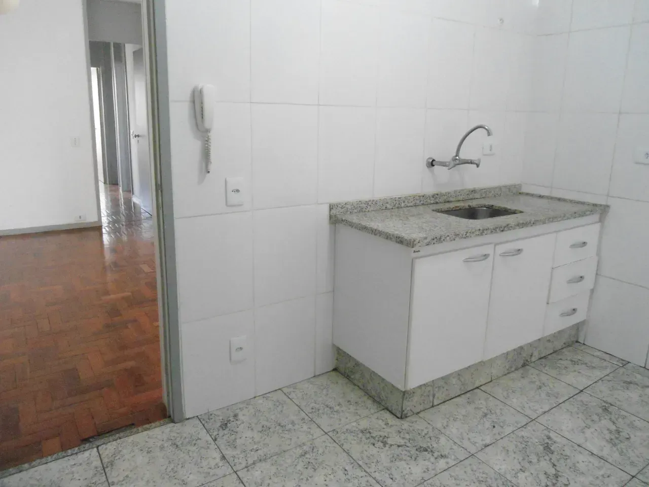 Apartamento com piso de madeira ou laminado, Tijuca — photo 17