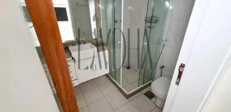 Residential apartment with 4 bedrooms and 4 bathrooms — photo 12