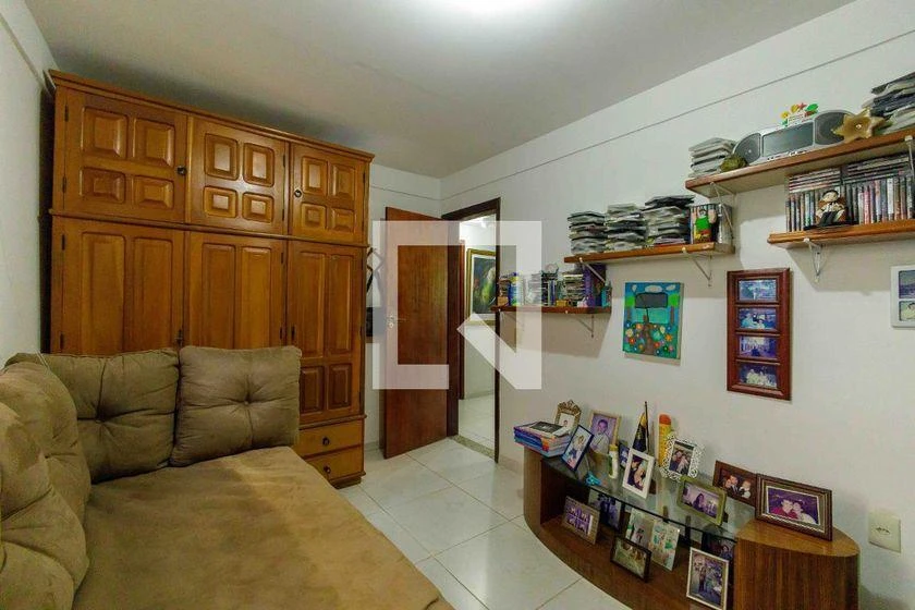 300 m² house with 5 en-suite bedrooms and private garden — photo 50