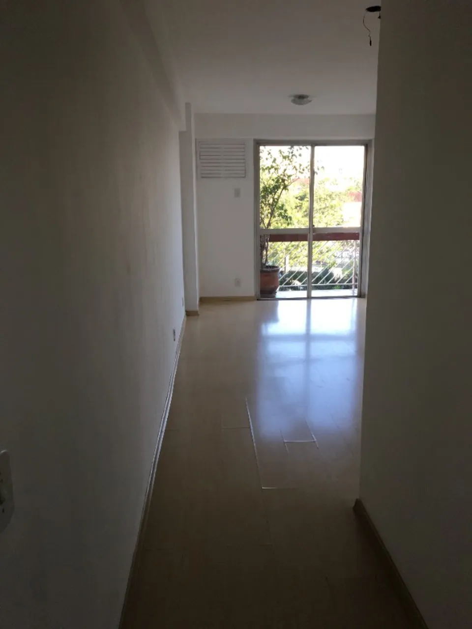 Apartment, 70 m², with wood or laminate floors — photo 4