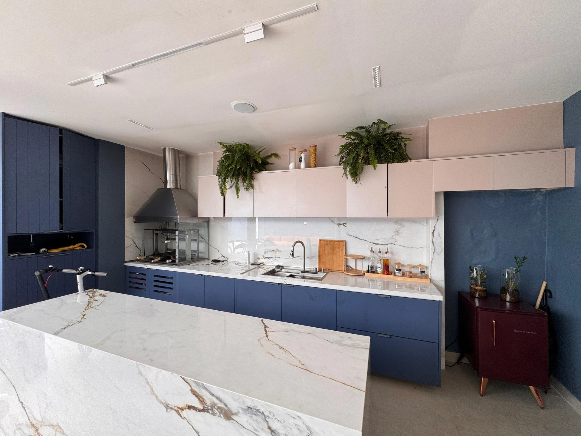 Furnished house, 550 m², with a bathtub — photo 12