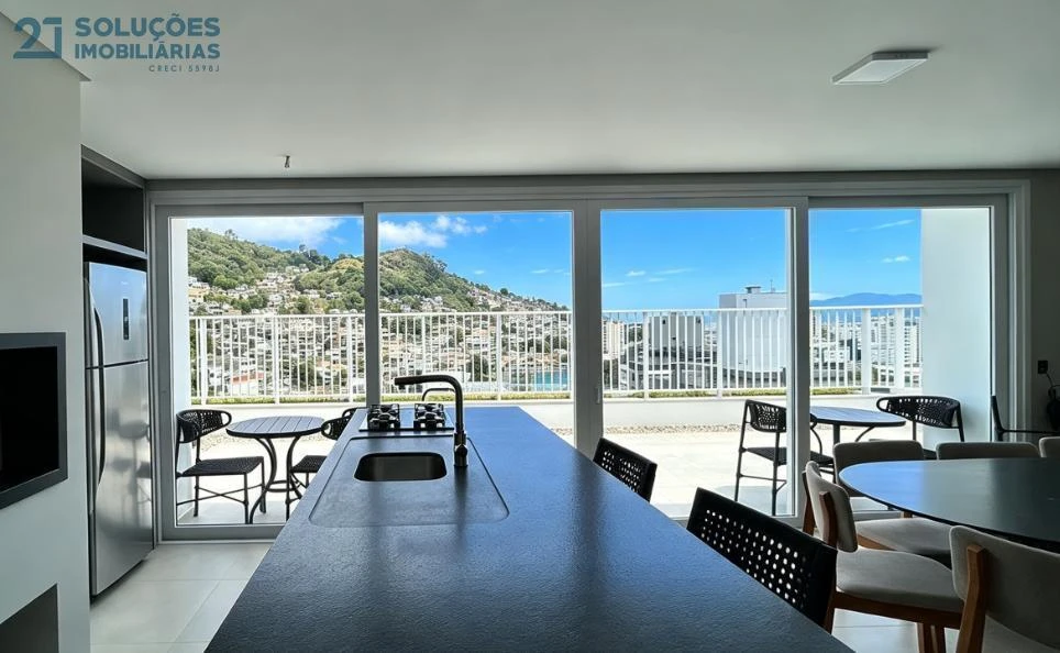 Apartment, 37 m², with a grill on the balcony — photo 4