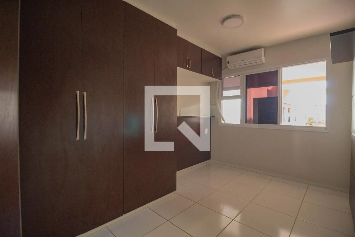 Furnished apartment, 75 m², with a walk-in closet — photo 10