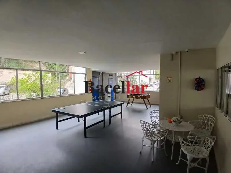 Furnished apartment with 2 bedrooms and 1 glass shower — photo 17