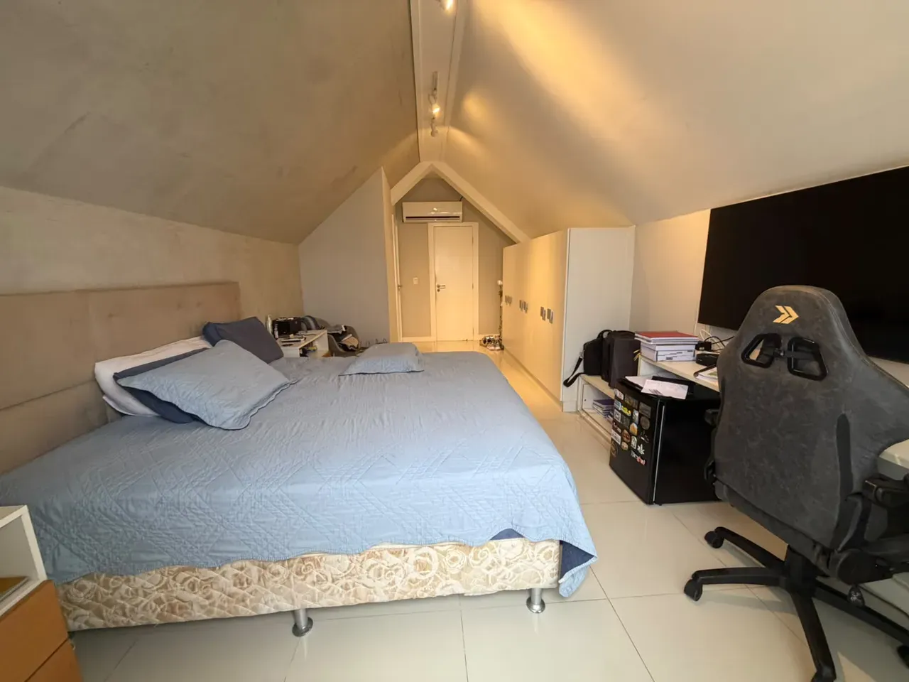 Furnished apartment, 320 m², with a washing machine — photo 32