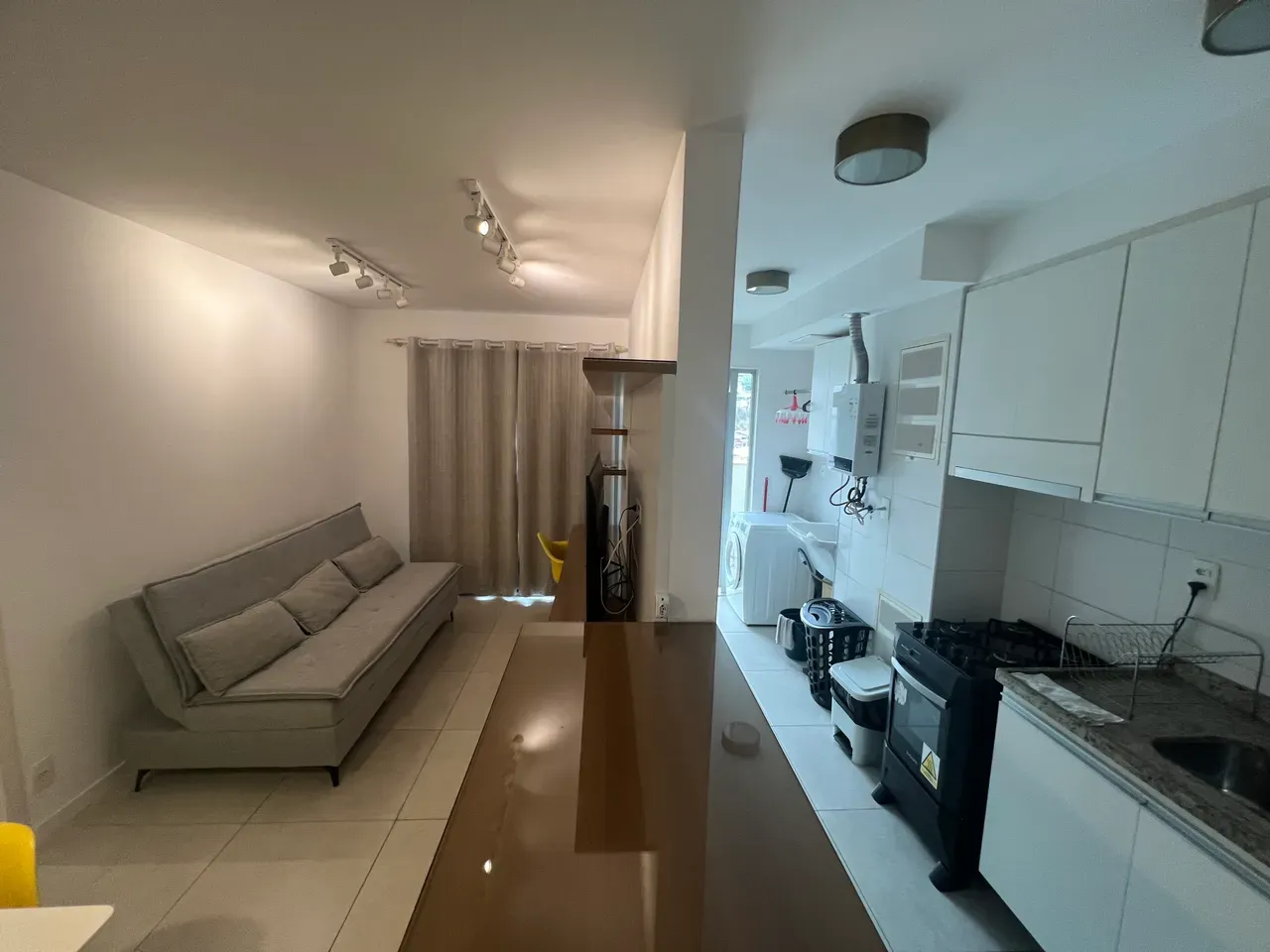 Мебльована квартира 46 м² з 1 спальнею-сюїтом — photo 9