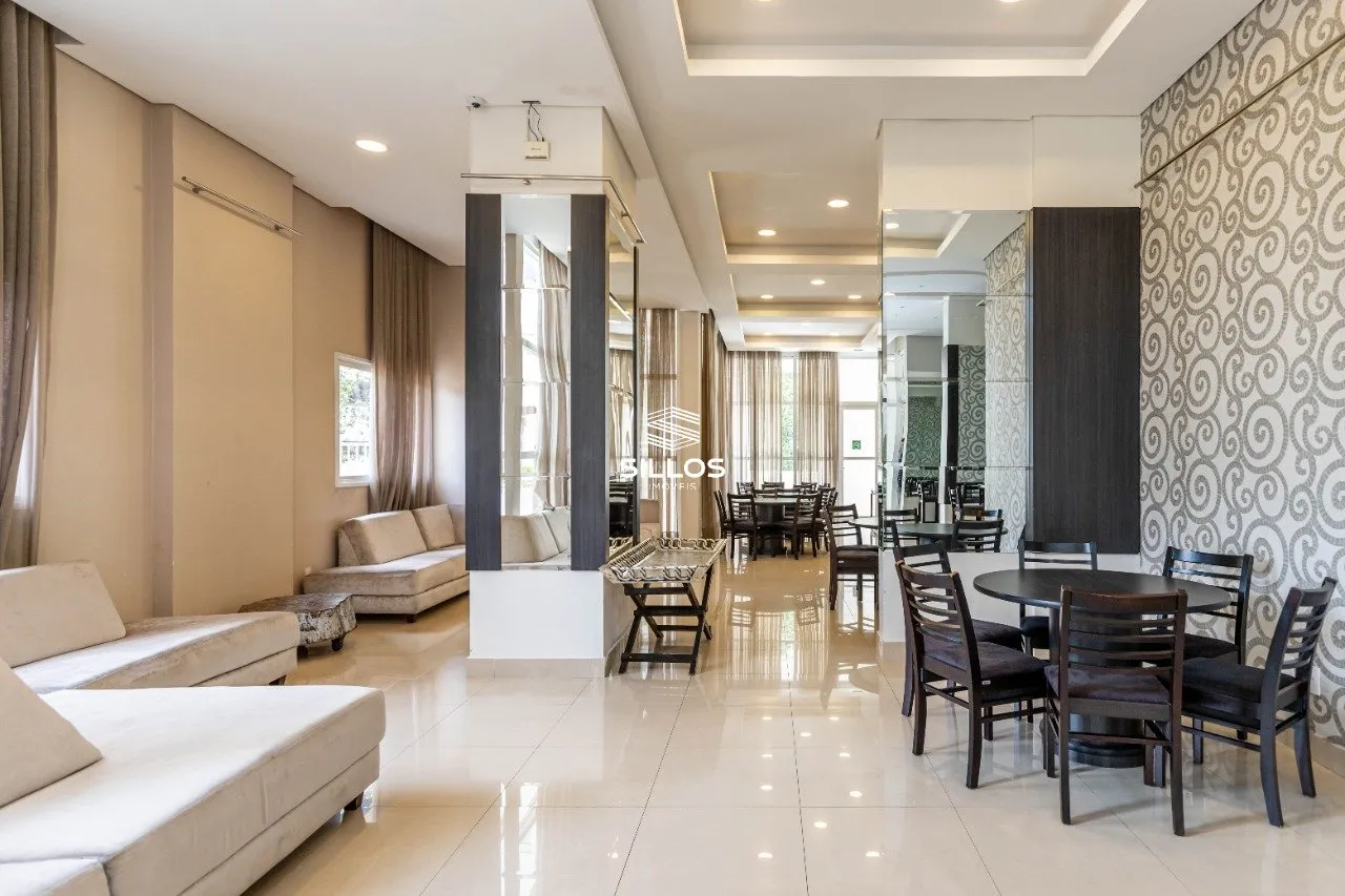 3-bedroom apartment with a bathtub in Curitiba — photo 35