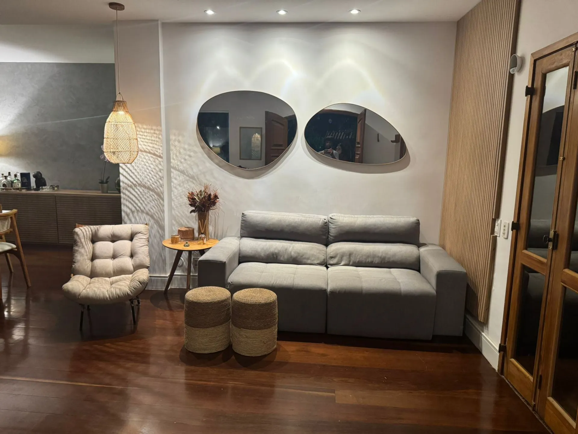 Condominium house with 4 bedrooms and 3 en-suites