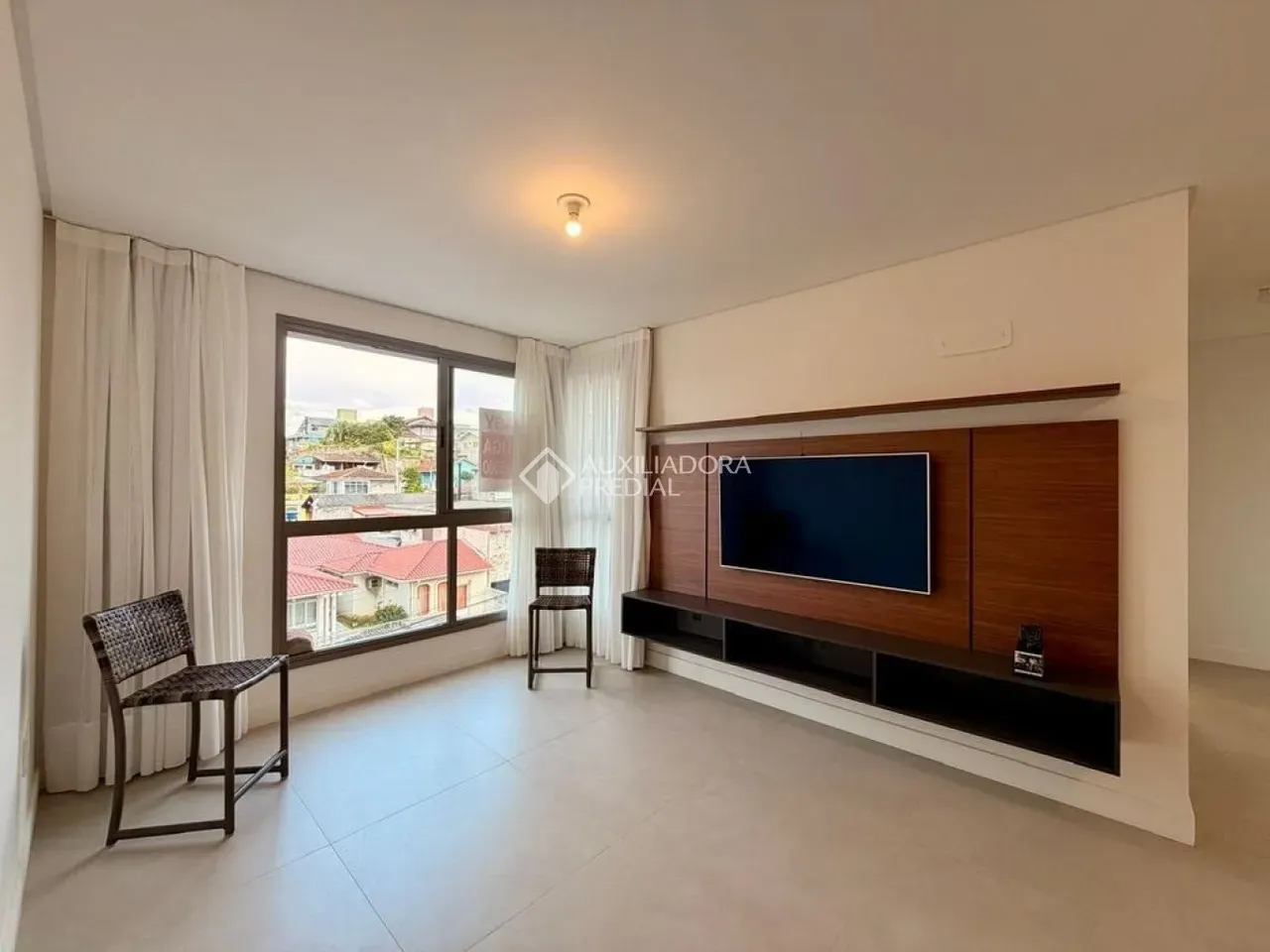 Apartamento amueblado con 2 dormitorios y 2 baños — photo 11