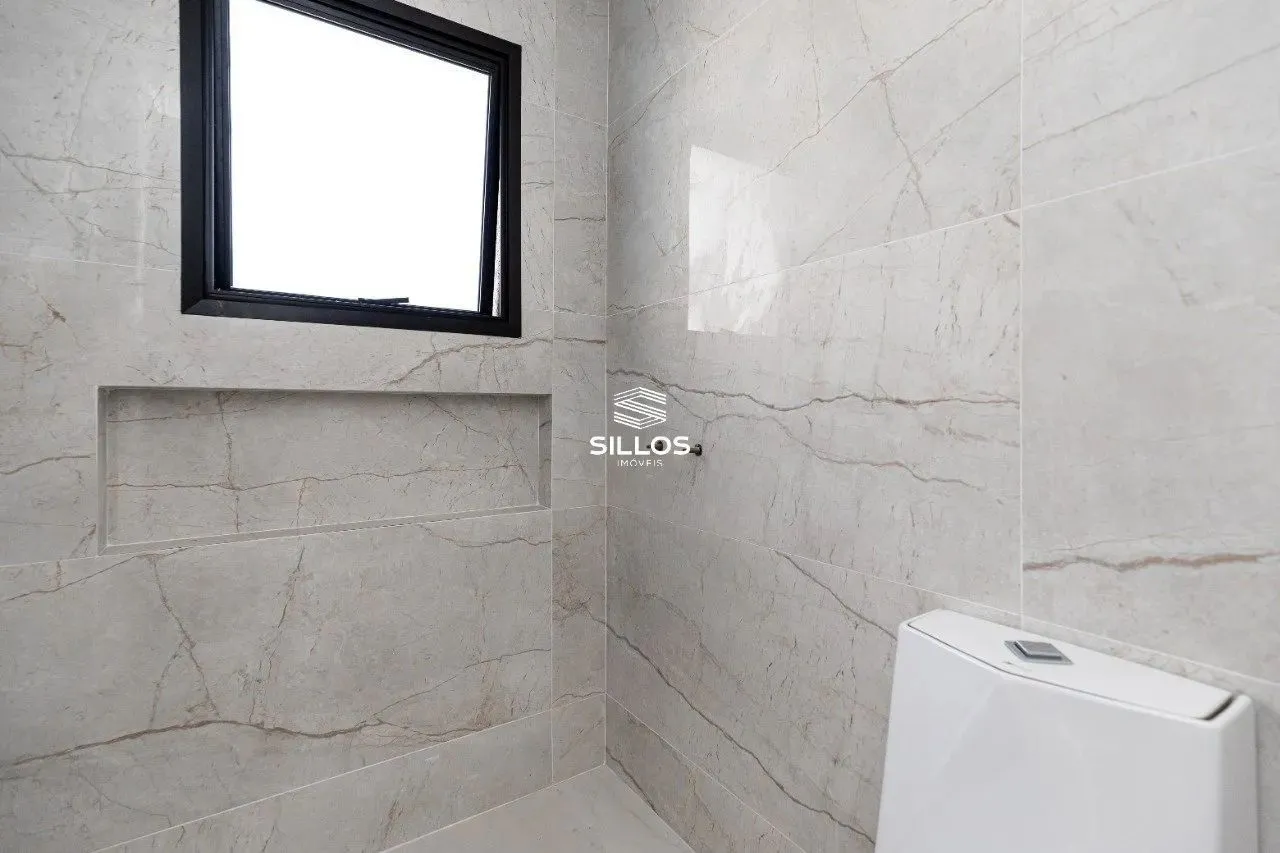 House with 3 en-suite bedrooms and 4 bathrooms — photo 10