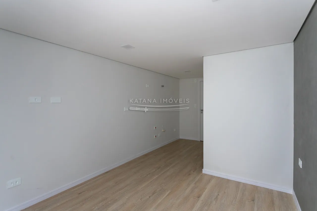 Apartamento de 1 quarto com cozinha compacta e box de vidro — photo 8