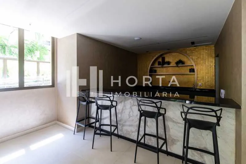 Apartamento de 72 m² com 2 dormitórios e varanda — photo 26