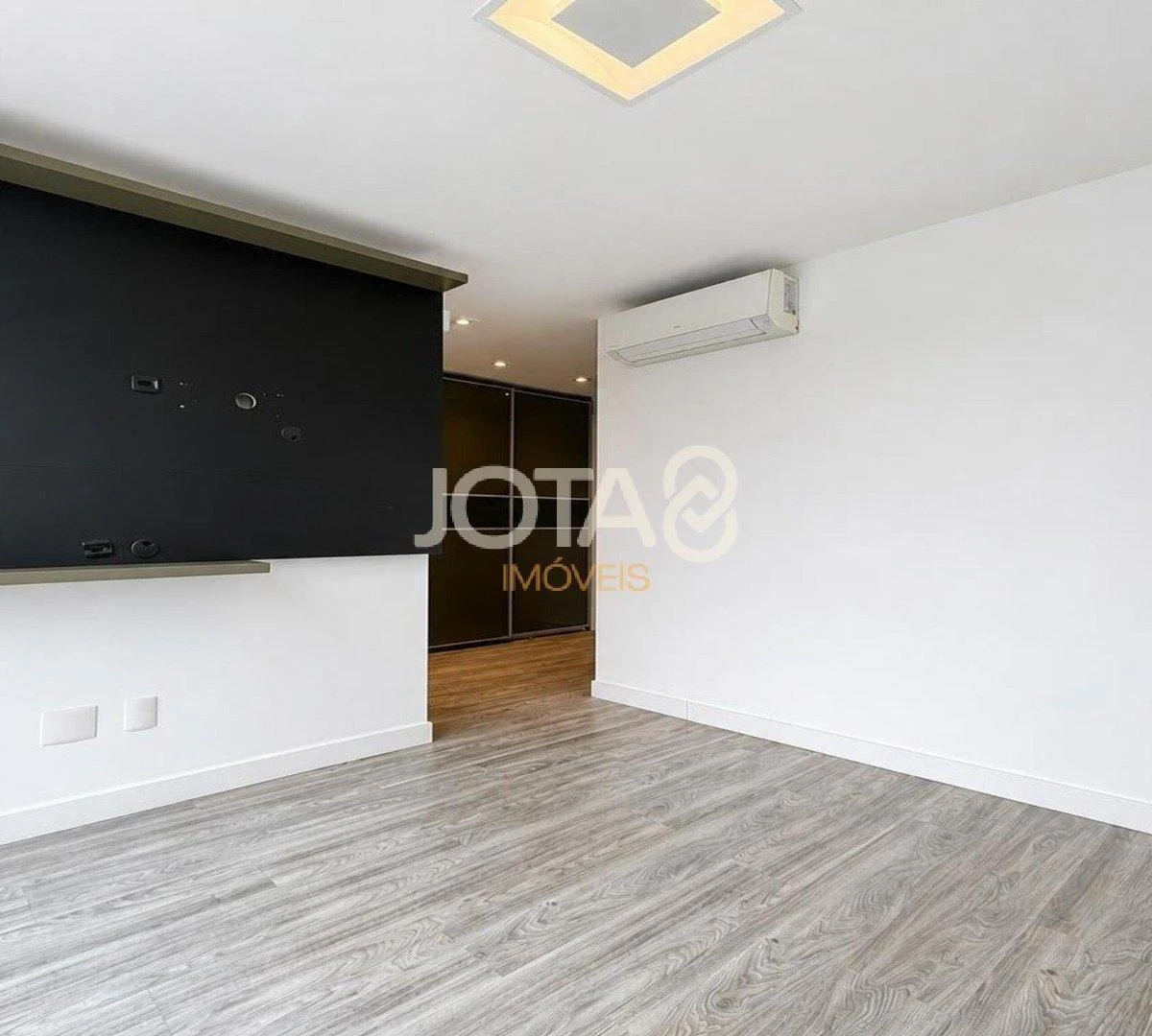 Bañera y 4 dormitorios: departamento de 323 m² — photo 35