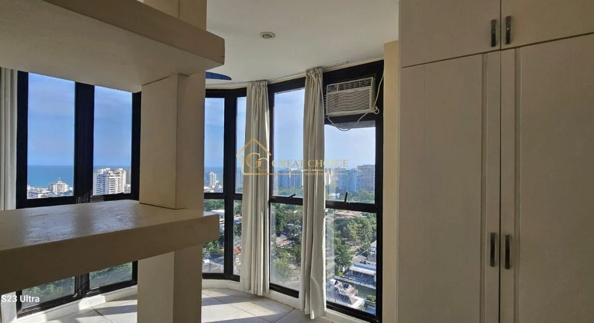 Дуплекс-пентхаус 200 м² з 3 спальнями-сюїтами — photo 10