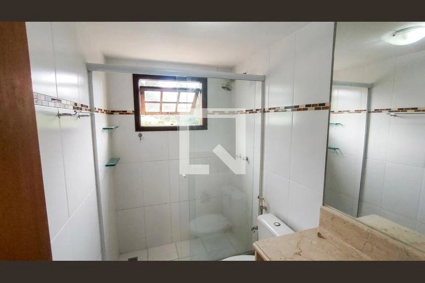 House with 3 bedrooms, 4 bathrooms and 360 m² — photo 34