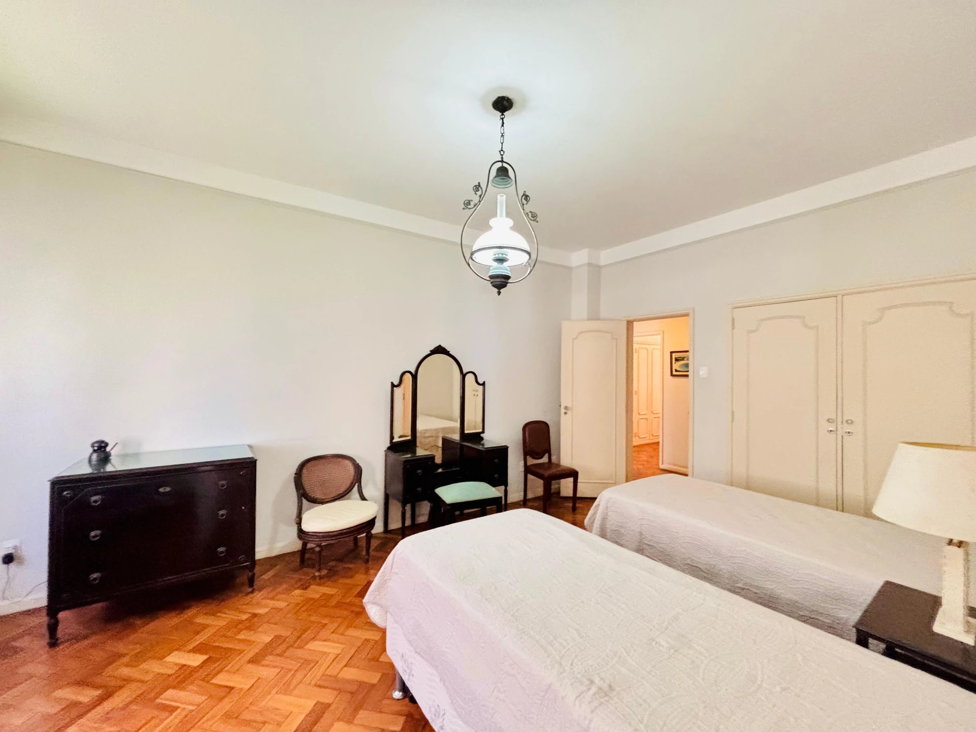 5-bedroom apartment with a water view in Rio de Janeiro — photo 44