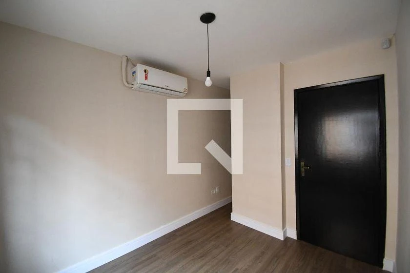 Apartment, 62 m², with wood or laminate floors — photo 11