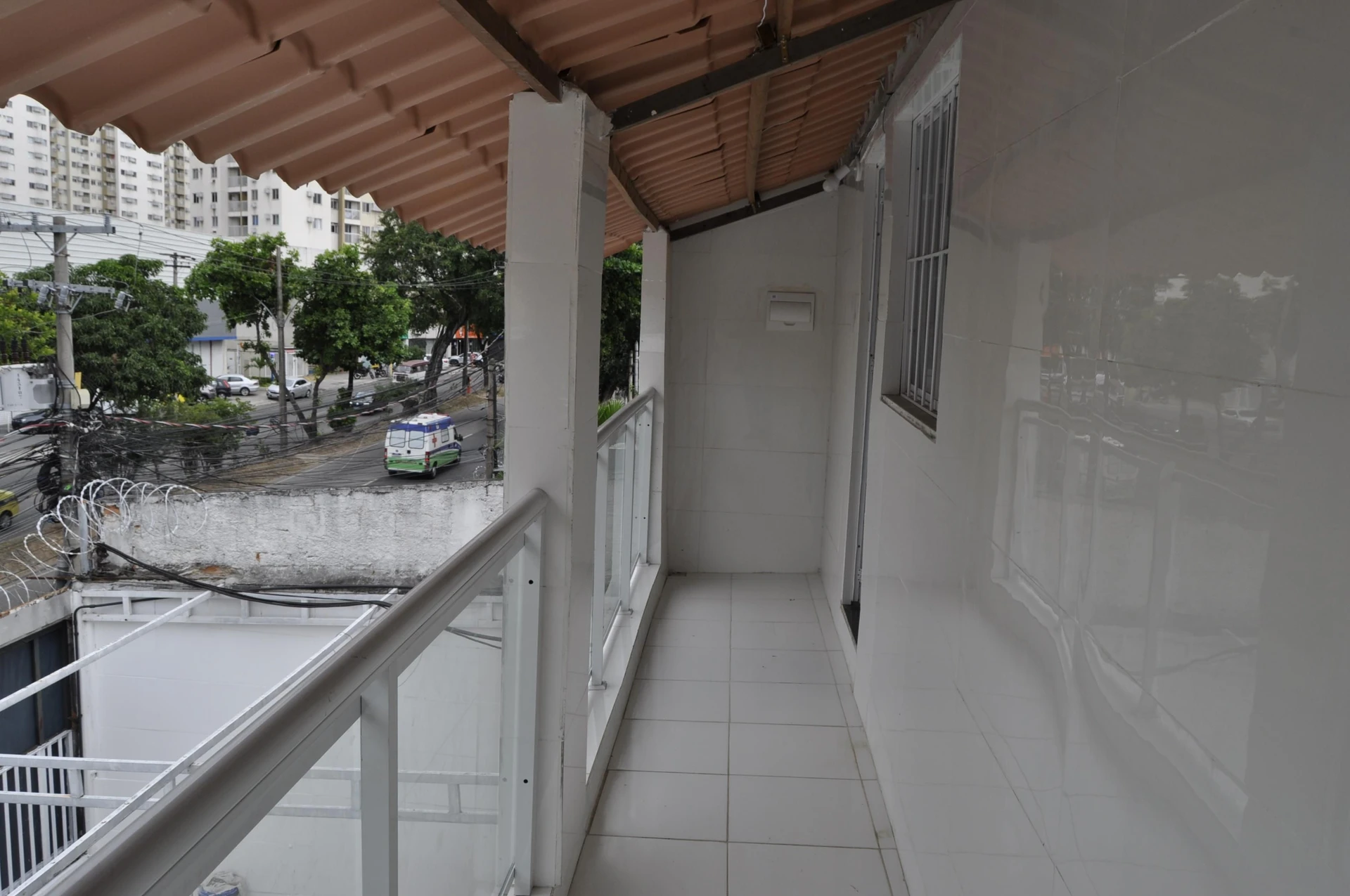Estúdio sem mobília com varanda e jardim privativo — photo 10