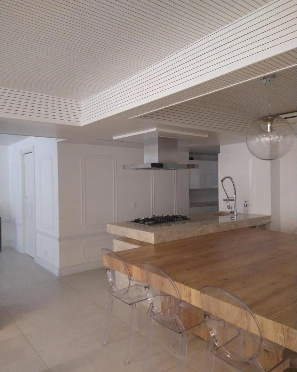 Rental apartment with 2 bedrooms and parking space