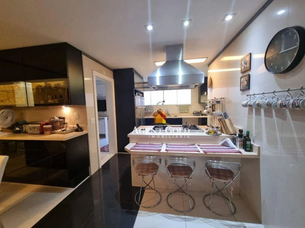 Furnished 900 m² house with 6 en-suite bedrooms — photo 28