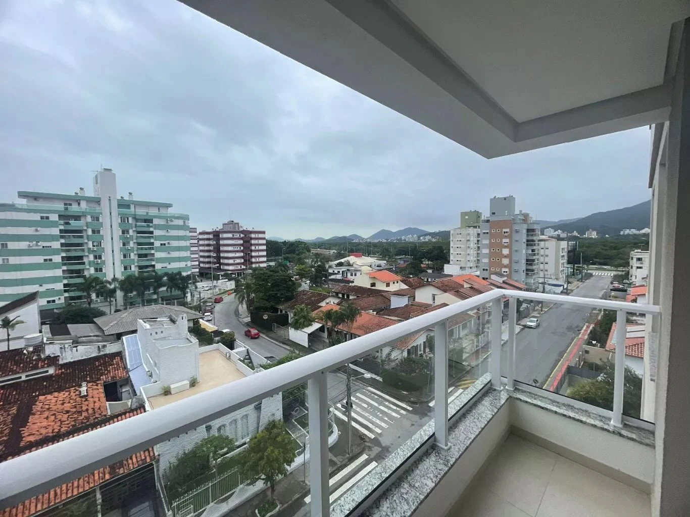 Apartment, 69 m², with a grill on the balcony — photo 3