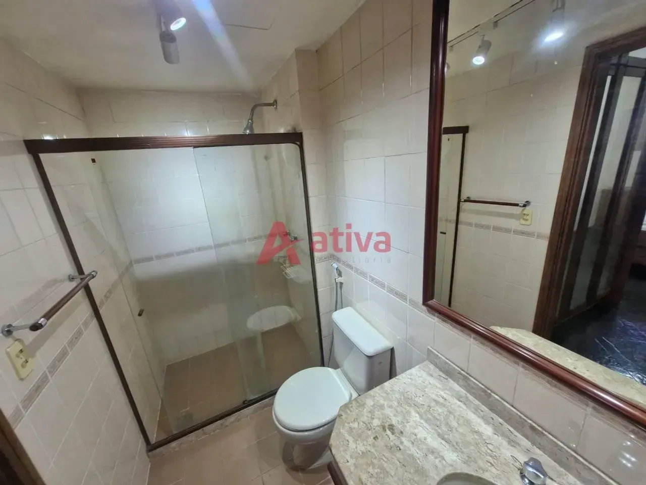 Furnished 2-bedroom apartment with a balcony — photo 9