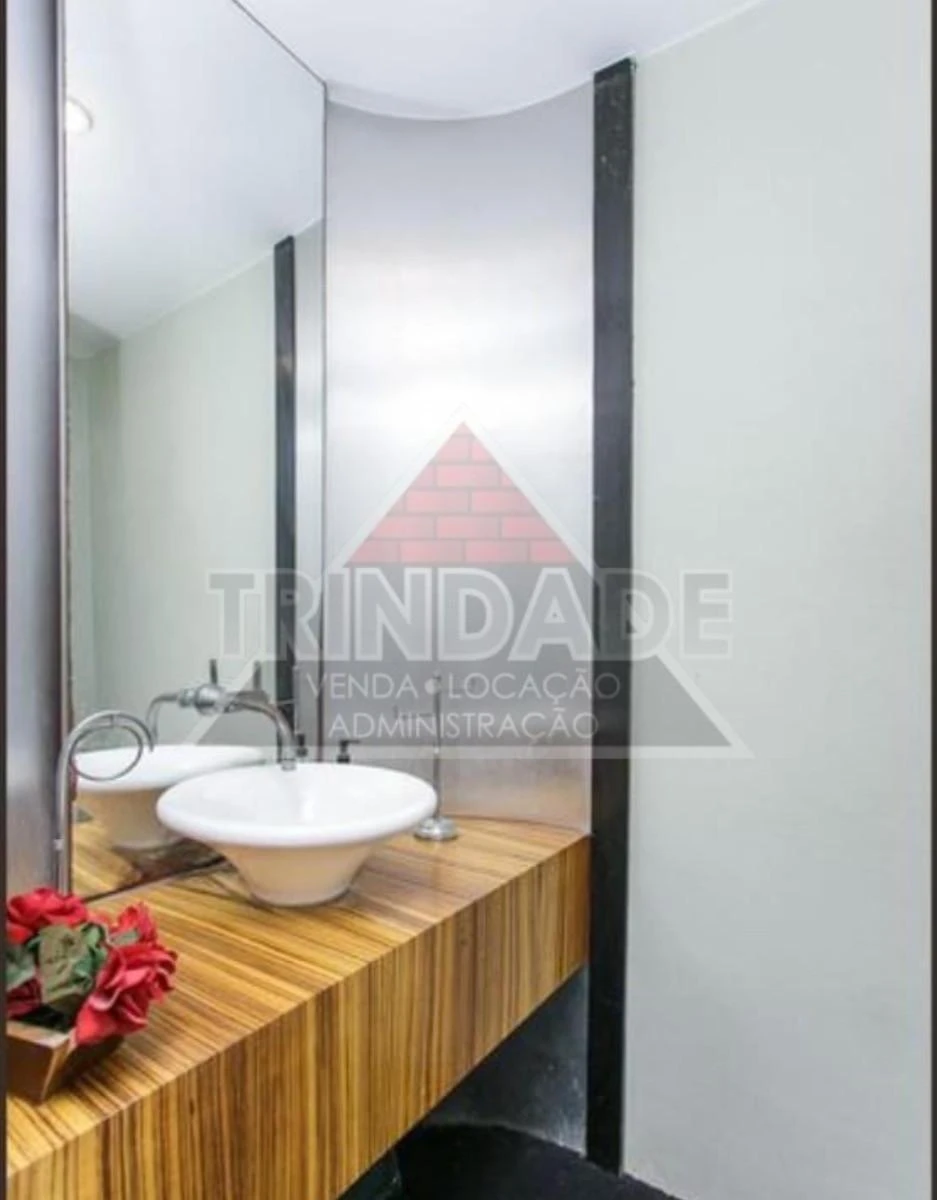 Unfurnished apartment with 3 en-suite bedrooms, 200 m² — photo 31