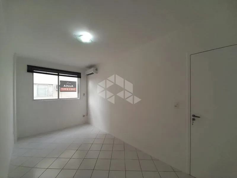 55 m² apartment with an open-plan kitchen and 2 bedrooms — photo 16