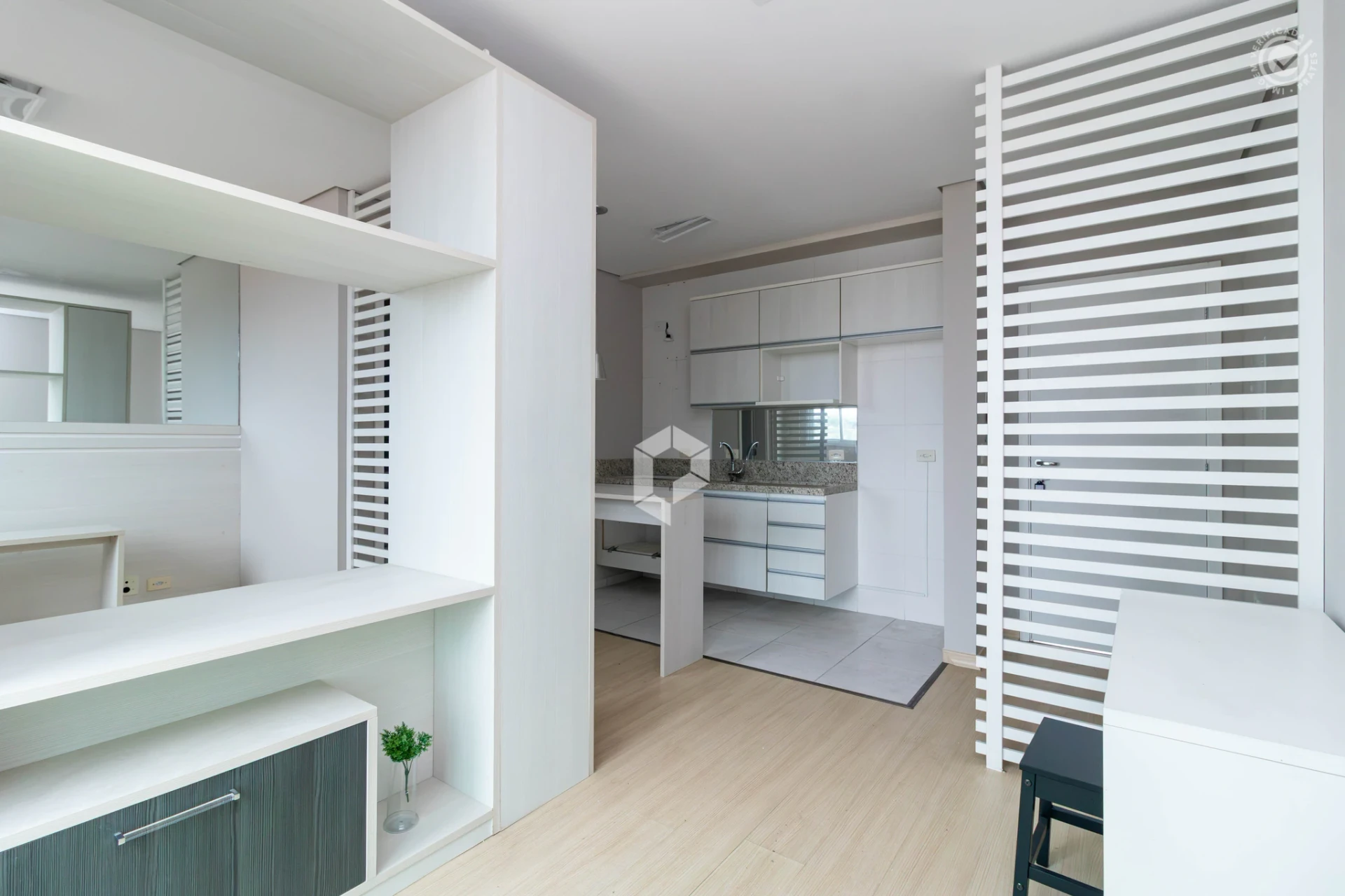 One-bedroom apartment with a home office in Curitiba — photo 2