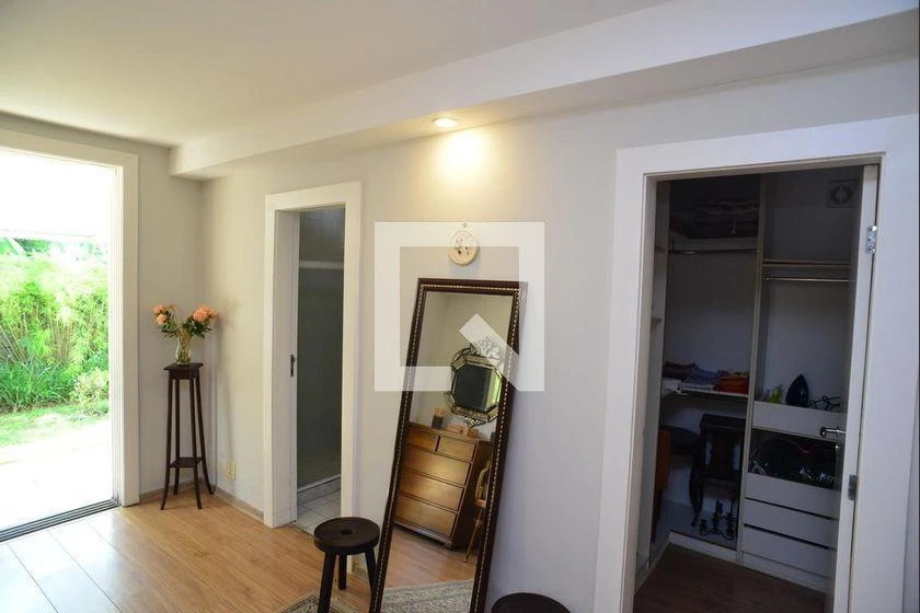 House in a gated community with 5 bedrooms and mountain view — photo 42