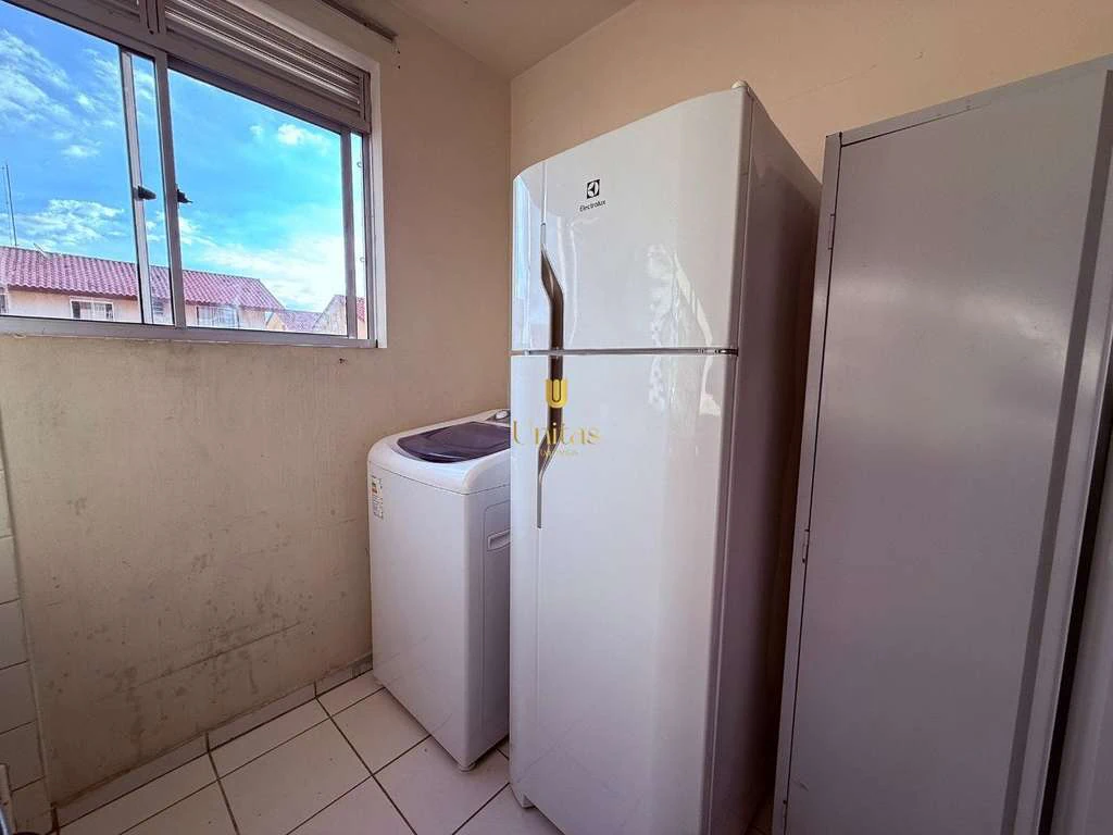 Apartamento com 2 quartos e cozinha fechada a gás — photo 4