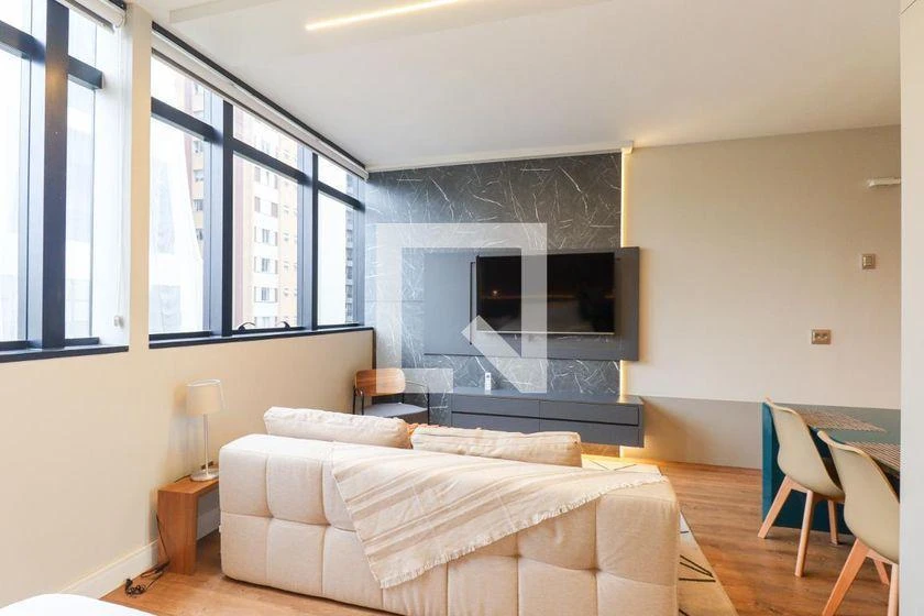 Furnished 1-bedroom apartment with open-plan kitchen — photo 7