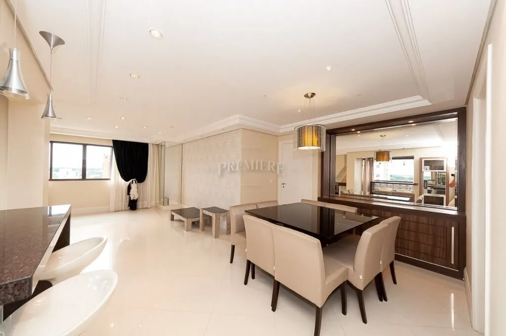 4-bedroom apartment with private barbecue