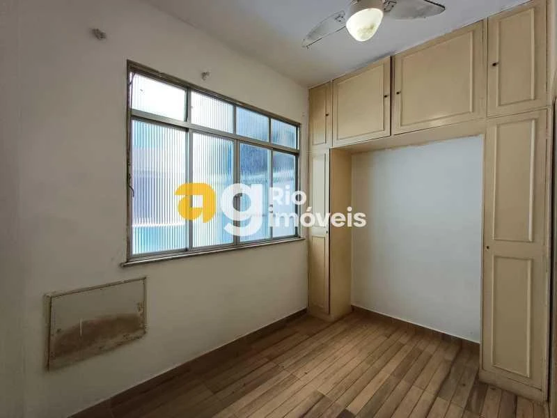Departamento de 1 dormitorio con piso de madera o laminado — photo 4