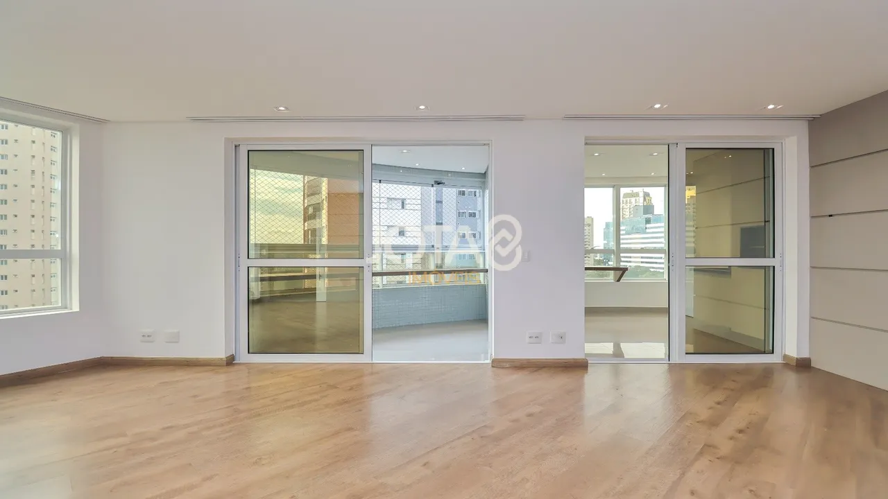 Орендна квартира з 4 спальнями та 329 м² — photo 5