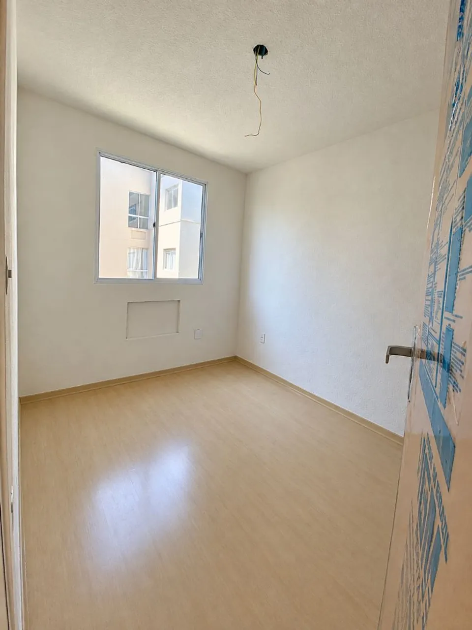 Apartment, 52 m², with wood or laminate floors — photo 2