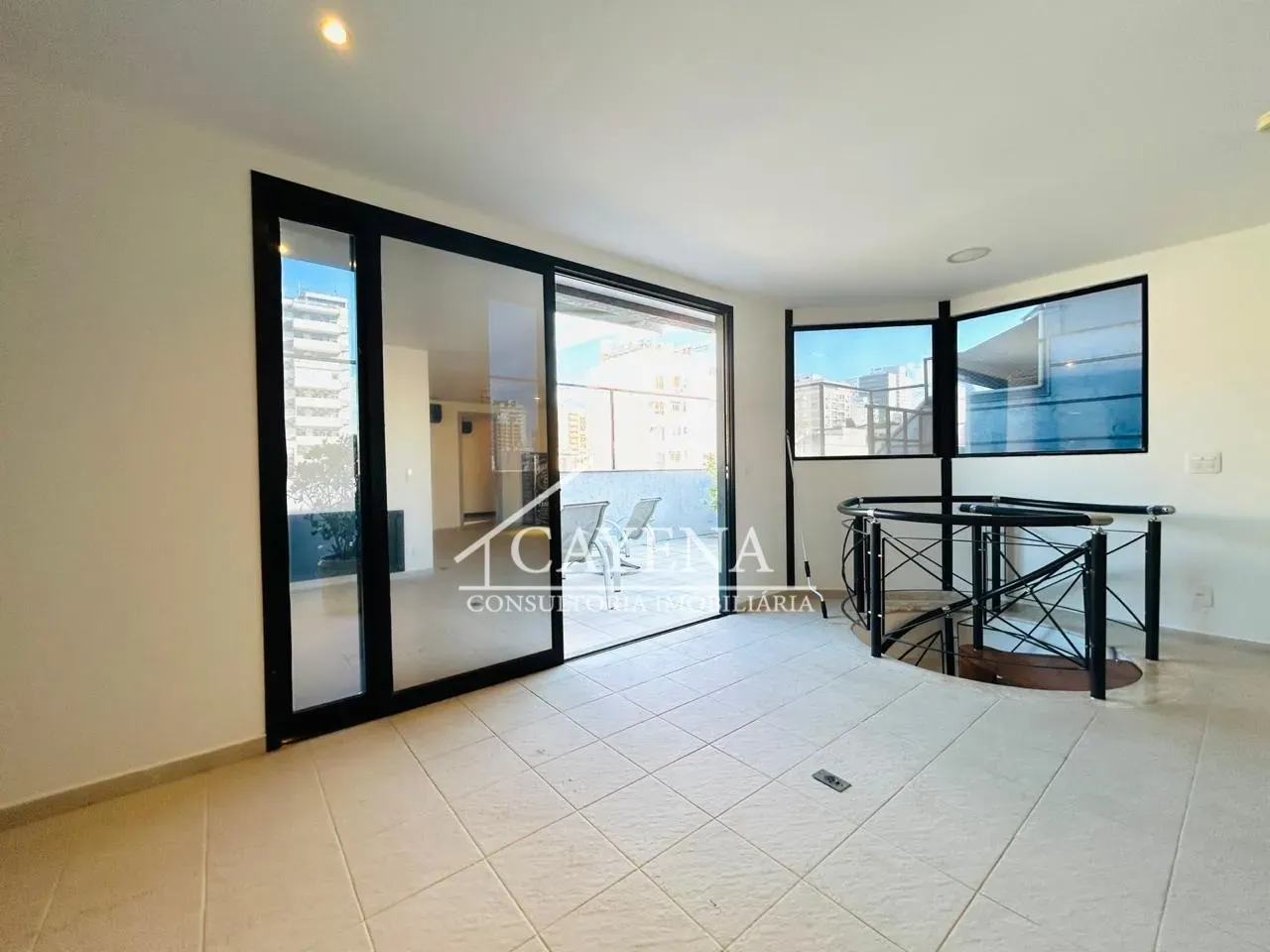 Apartment with 247 m², 3 bedrooms and 4 bathrooms — photo 52