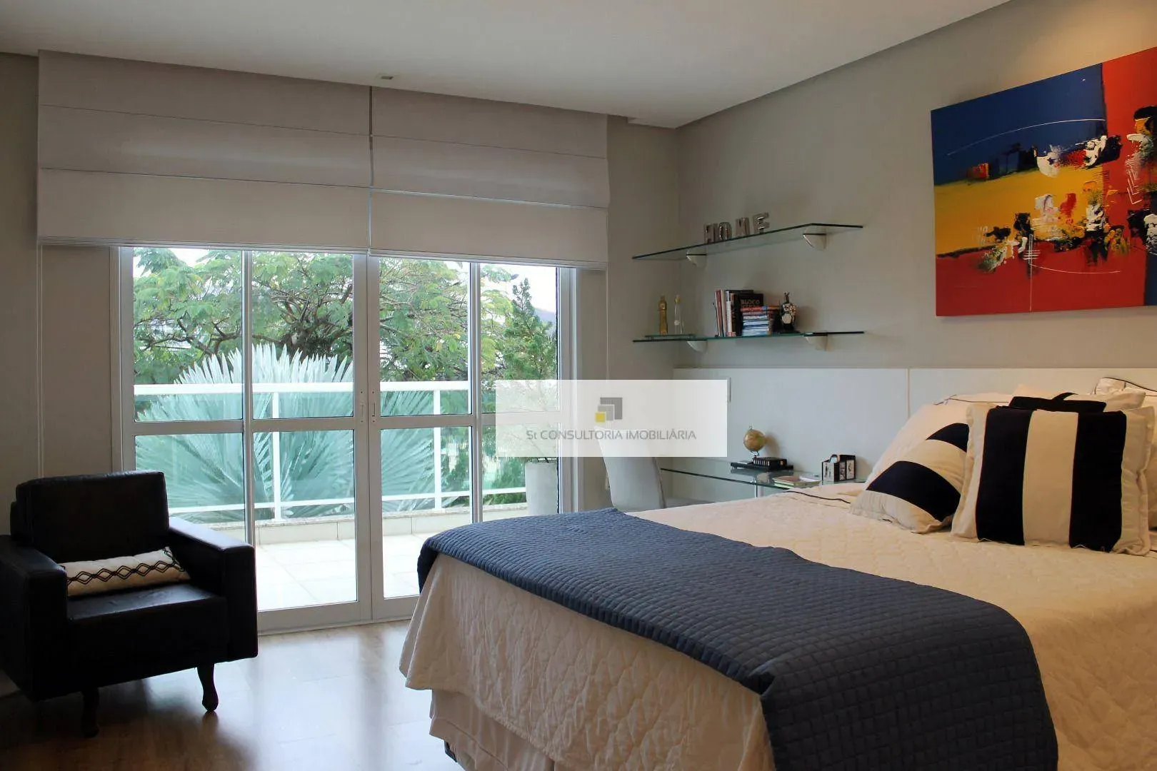 Furnished house with 4 en-suite bedrooms and private garden — photo 48