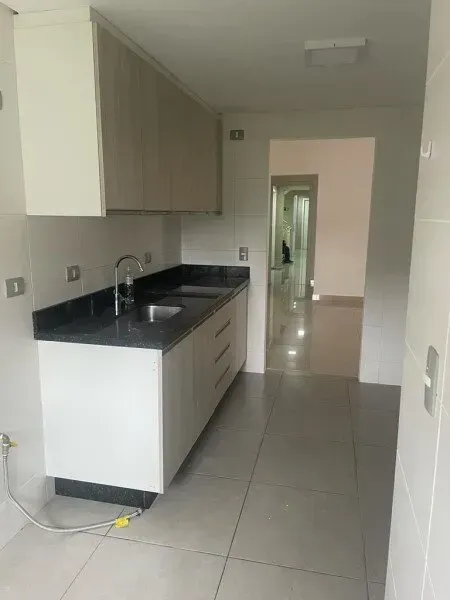 Квартира: 3 спальні, 1 з власною ванною кімнатою, 70 м² — photo 12