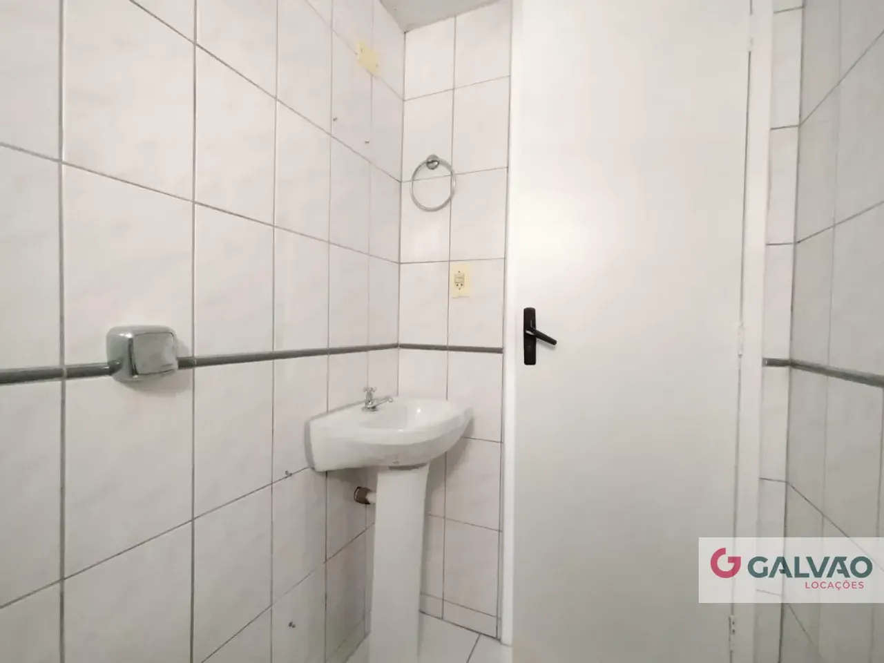 Apartamento térreo de 54 m² com armários na cozinha — photo 11