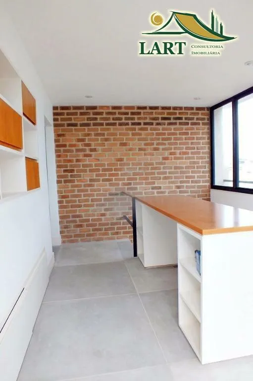 3-bedroom apartment in a building with a pool — photo 18