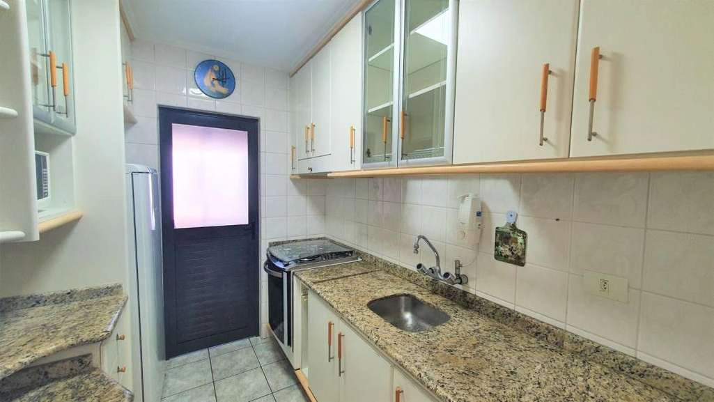 68 m² apartment with 2 bedrooms and gas kitchen — photo 2