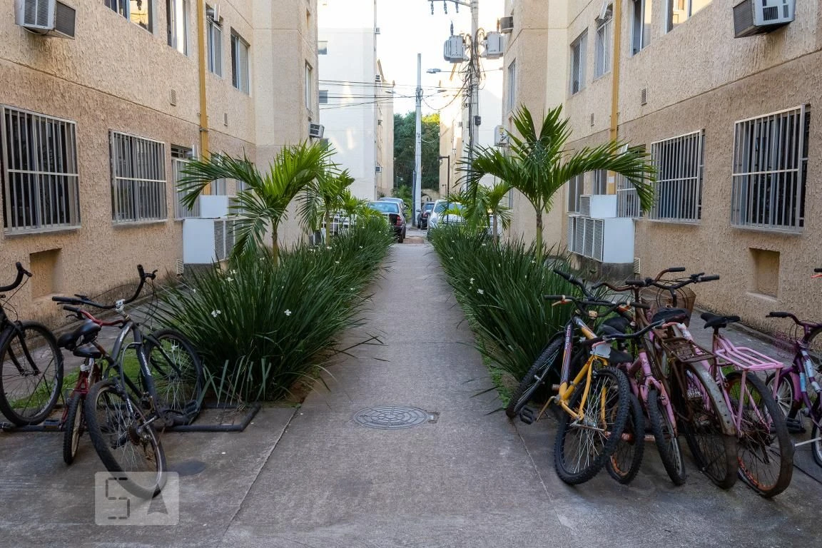 Apartamento com 2 quartos e área de lavanderia — photo 22