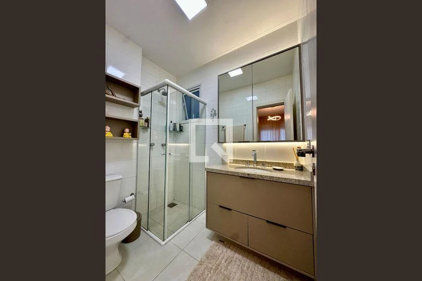 Furnished apartment with balcony and 2 en-suite bedrooms — photo 16