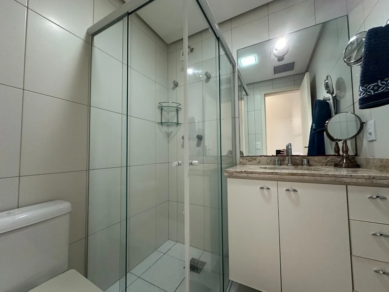 2-bedroom apartment with a glass-enclosed balcony — photo 21