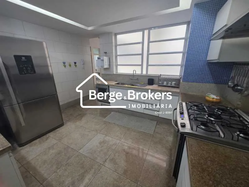 Мебльована квартира 347 м² з 4 спальнями — photo 2