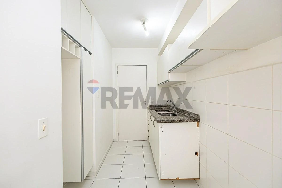 Apartment in a building with a gym — photo 14