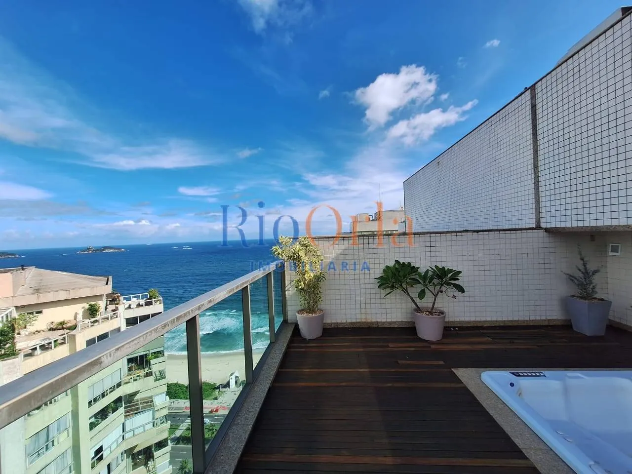 Furnished apartment with 4 bedrooms and enclosed balcony — photo 4
