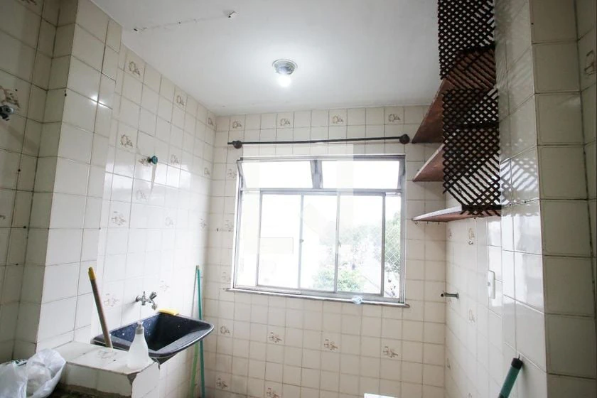 2-bedroom rental apartment with balcony — photo 3