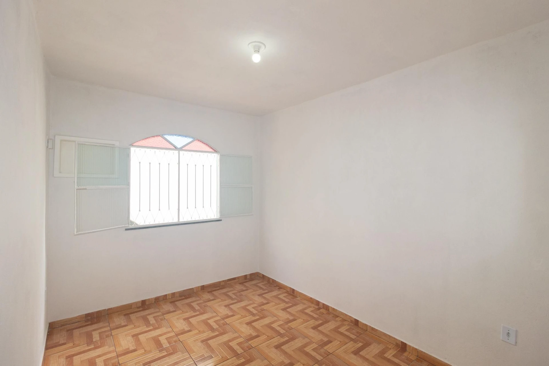 Unfurnished house with 1 bedroom and 1 bathroom — photo 16